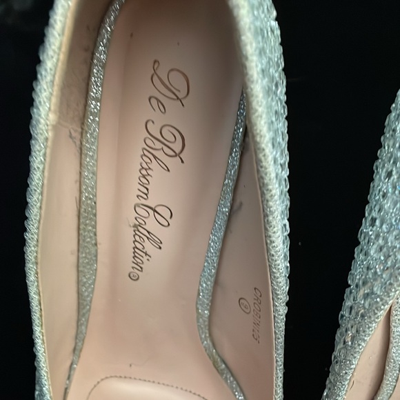 Sequin Stiletoss - Picture 6 of 7